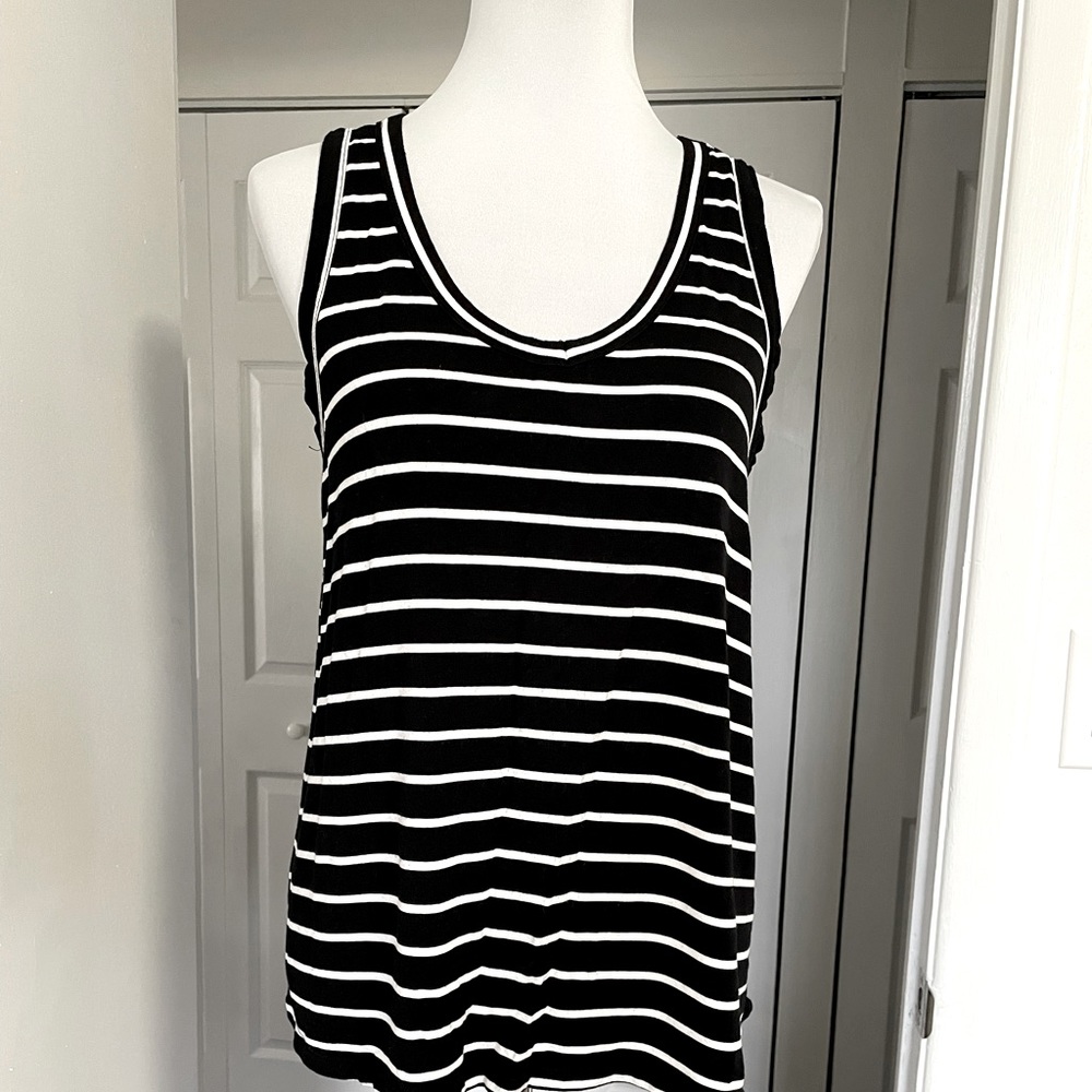 OLD NAVY LP FRENCH INSPIRED BLACK & WHITE STRIPE SLEEVELESS TOP SOFT JERSEY KNIT